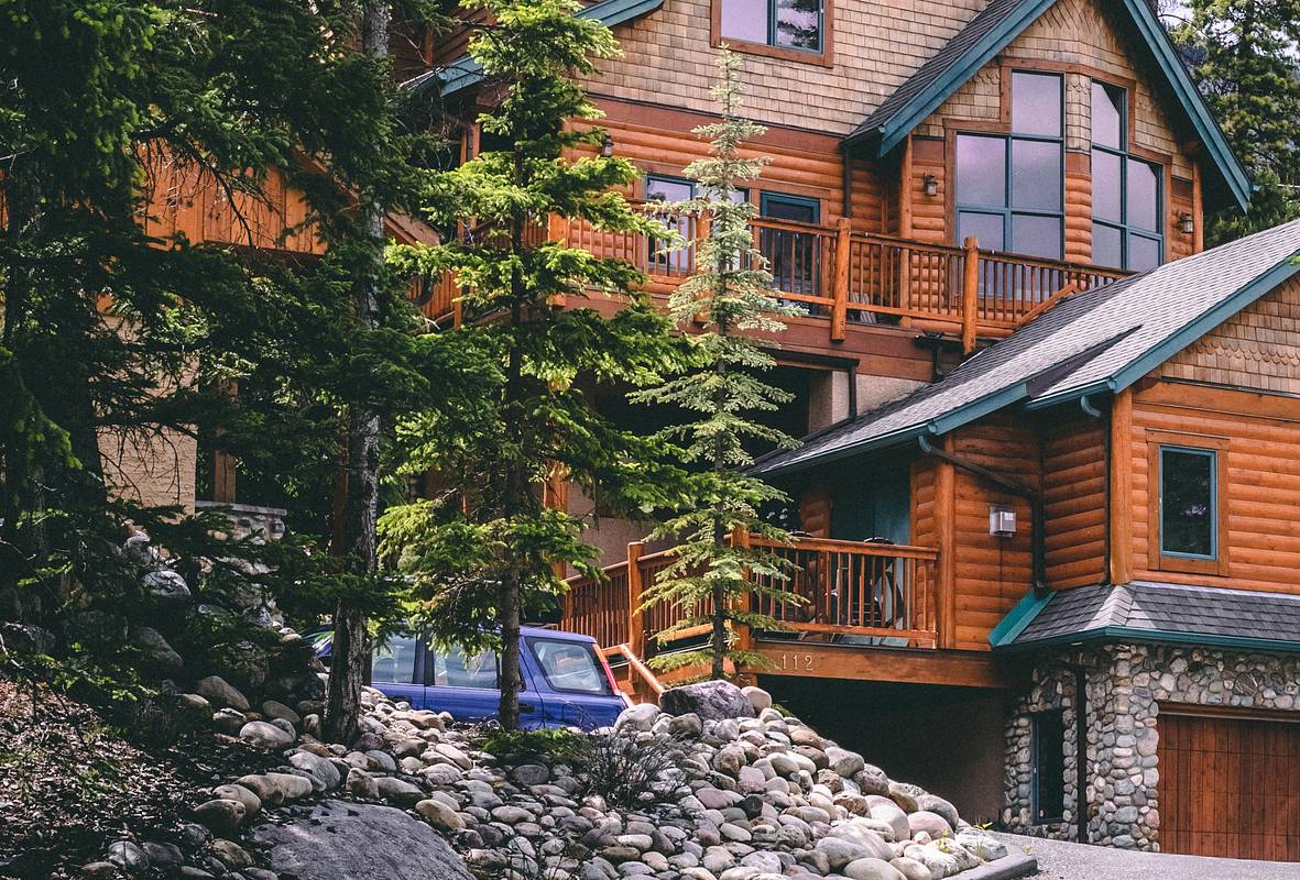 «Домклик» назвал стоимость самого дорогого загородного жилья в 2025 году