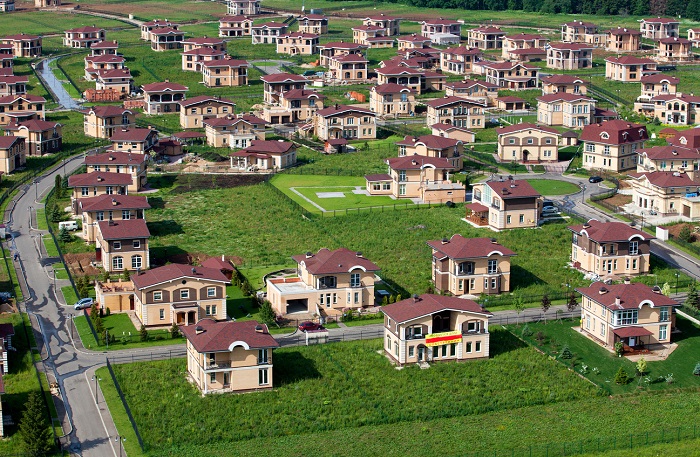 Названы регионы, где дешевле всего построить частный дом по подряду